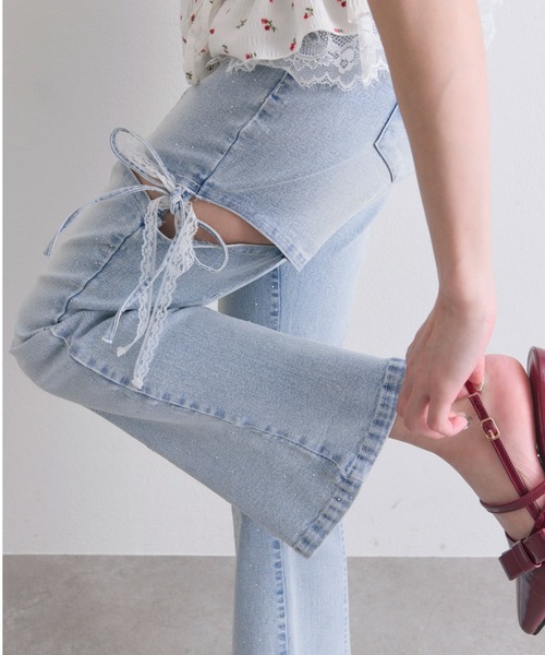 ジーンズ デニム デニムパンツ 「2サイズ展開/ウエスト調節可」サイドスリットリボンストレッチパンツ レディースの画像