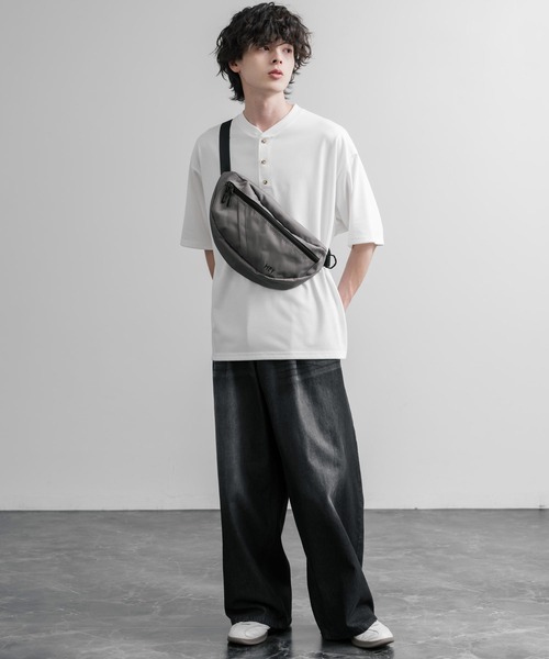 MEI（メイ） ショルダーバッグ BOTTOMLINE L ハーフムーンショルダー
