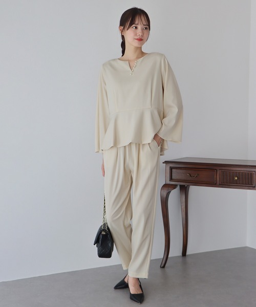 BLUEEAST セットアップ フロントパールペプラムトップス