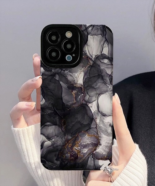 【Iphone15】レターグラフィックデザイン　グリーンブラック Iphone15】レターグラフィックデザイン グリーンブラック Iphone15