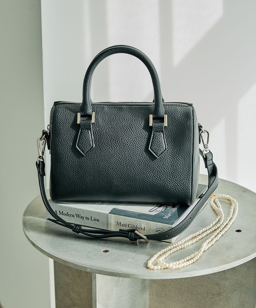 美品　希少デザインcoach バック　セレモニーにも　ブラック 美品 希少デザインcoach バック セレモニーにも ブラック