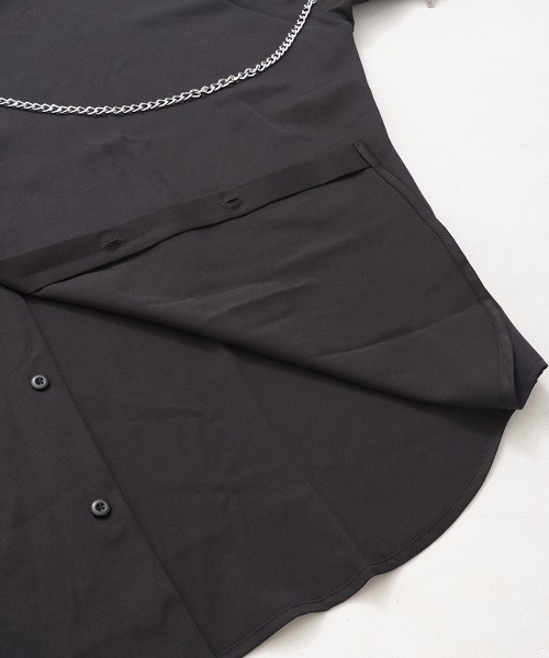 イルイルイル ililil 黒シャツ ililil【イルイルイル】2連チェーン付きブラックシャツ/全1色
