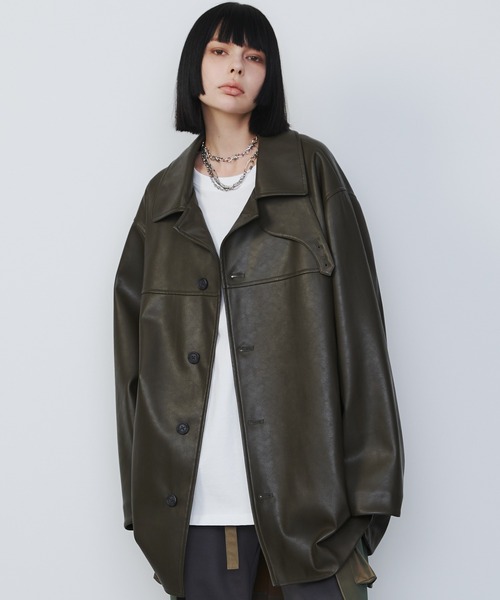 レザーハーフコート　変形襟　未使用ですが…難あり❗ レザーハーフコート 変形襟 未使用ですが…難あり❗ シンプルで