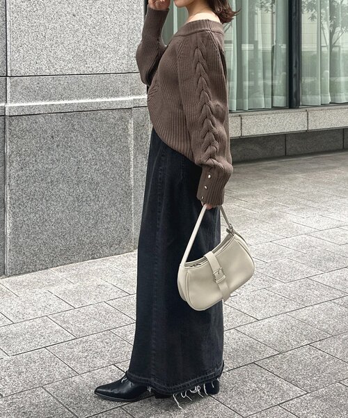 Thevon（ゼヴォン） ニット セーター ボートネックケーブルニット