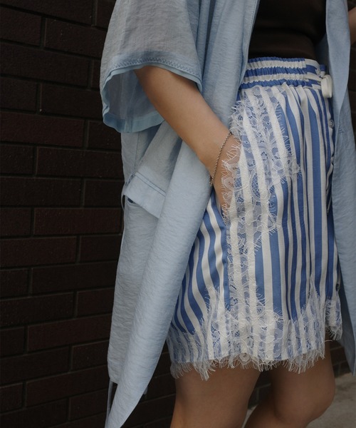 Ameri（アメリ） パンツ MEDI LACE DOCKING PATTERN SHORTS レディース
