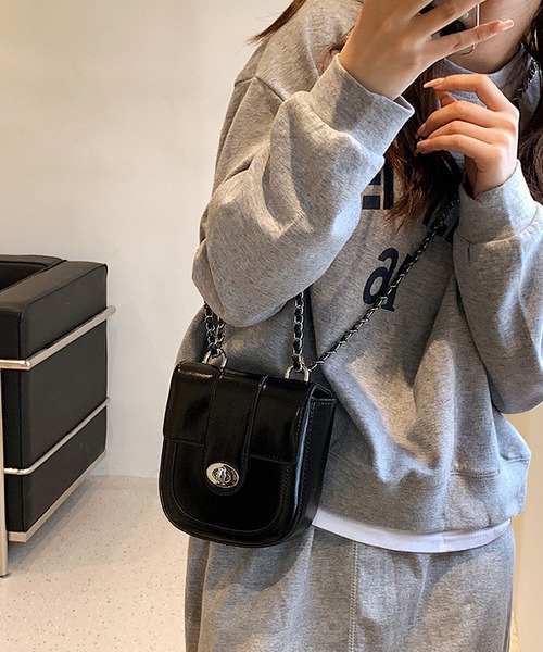 LA VORAGINE（ラ ヴォラジネ） ショルダーバッグ バッグ チェーン