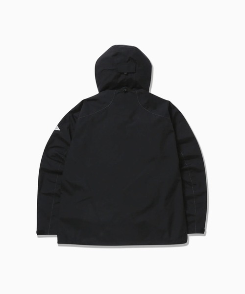 and wander（アンドワンダー） マウンテンパーカー ウインドブレーカー
