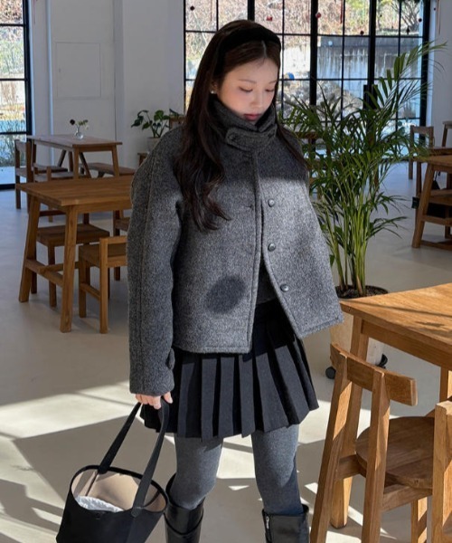 Aelina コート チェスターコート シングルブレストショートコート