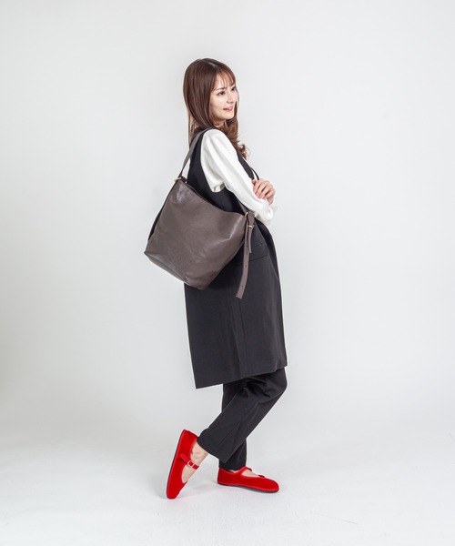 Aulentti バッグ AULENTTI（オウレンティ） ショルダーバッグ バッグ 「AULENTTI