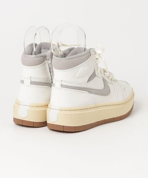 NIKE（ナイキ） ハイカットスニーカー 22cm ホワイト レディース
