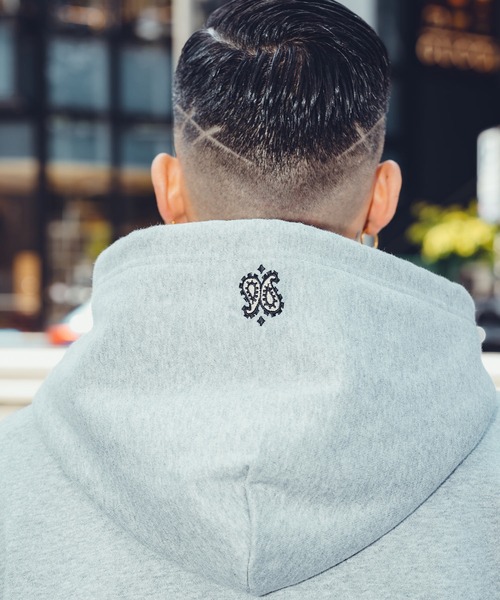 「Subciety」 プルオーバーパーカー X-LARGE ブラック メンズの画像