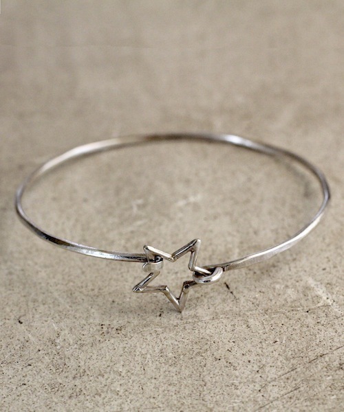 rehacer（レアセル） バングル : × ANIKULAPO Star hook bangle