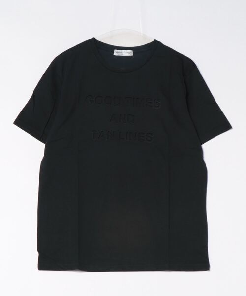 【美品】プラダ☆ビッグトライアングルロゴ入りTシャツ エンボス加工ロゴ 定番白 美品】プラダ☆ビッグトライアングルロゴ入りTシャツ エンボス