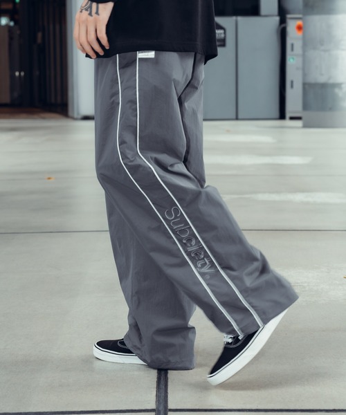 Subciety（サブサエティ） パンツ Nylon track pants メンズ