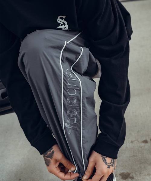Subciety（サブサエティ） パンツ Nylon track pants メンズ