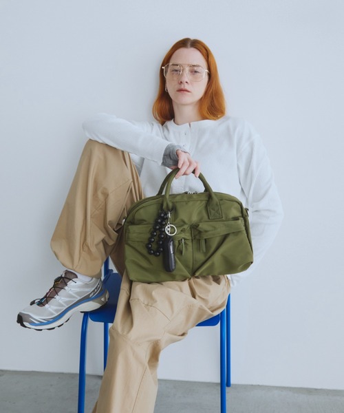 Auntie Rosa Holiday（アンティローザホリデー） ショルダーバッグ