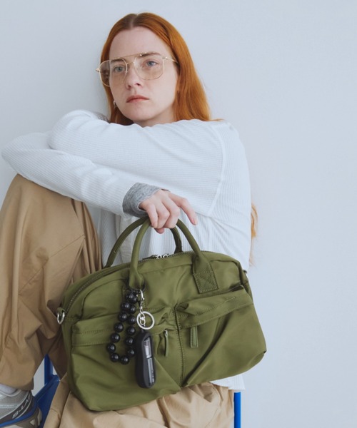 Auntie Rosa Holiday（アンティローザホリデー） ショルダーバッグ