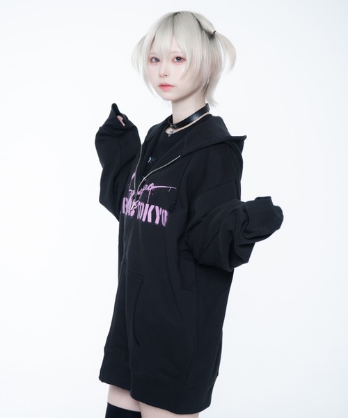 TRAVAS TOKYO（トラバストーキョー） パーカー ×しゅがおコラボZIPPK