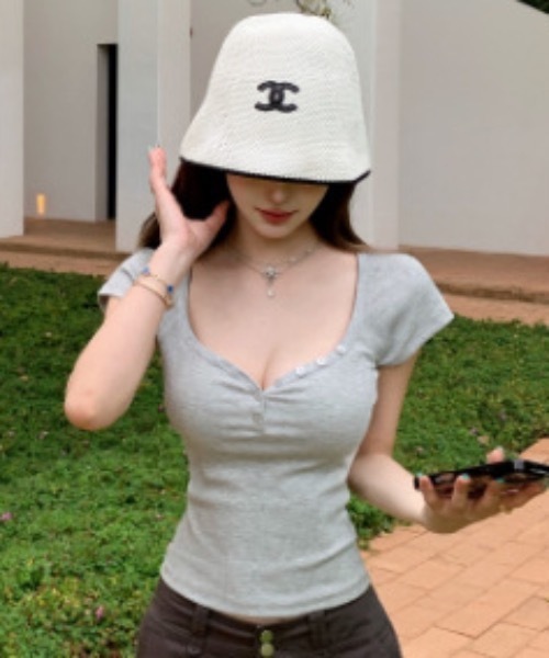 tシャツ 半袖 「カップ付き」リブVネックフロントボタン半袖ピチT