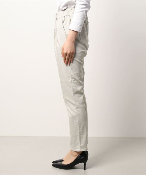 DECEMBERNAY ホワイト テーパードパンツ レディースM 新品未使用 LBC（エルビーシー） パンツ 「WEB限定」美脚裏起毛テーパードパンツ