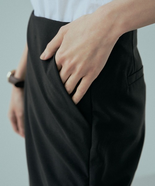 marjour Mサイズ　完売品　予約待ち　スカートレイヤードパンツ marjour パンツ SKIRT LAYERED PANTS レディース : ZOZOTOWN