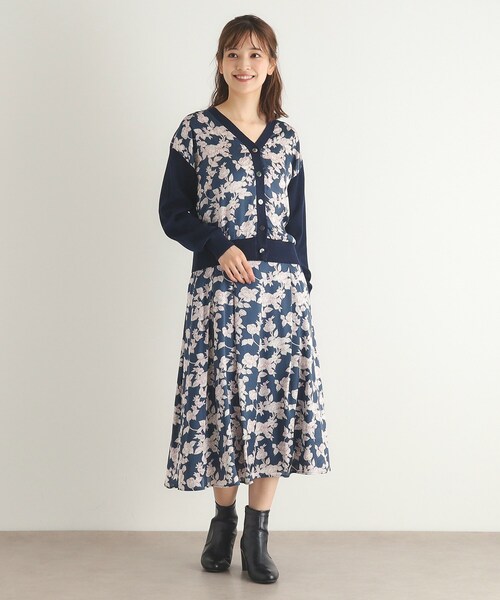LAURA ASHLEY / ローラ アシュレイ 【Lサイズあり／3colors／同柄アイテムあり】ポリントン ローゼズ柄 パネルニットカーディガン LAURA ASHLEY カーディガン 「Lサイズあり／3colors／同柄