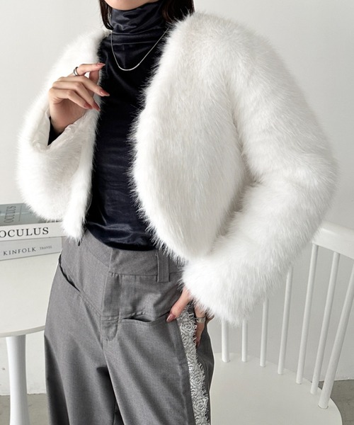 CLEA コート アウター ノーカラーショートフェイクファーコート