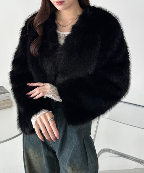CLEA コート アウター ノーカラーショートフェイクファーコート