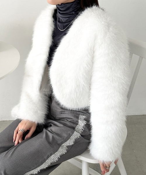 CLEA コート アウター ノーカラーショートフェイクファーコート