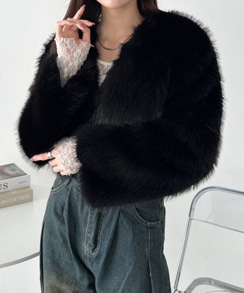 CLEA コート アウター ノーカラーショートフェイクファーコート