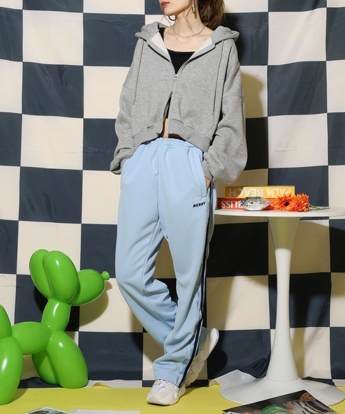 NERDY スウェットパンツ ジャージ シンボルパターンブロックトラック