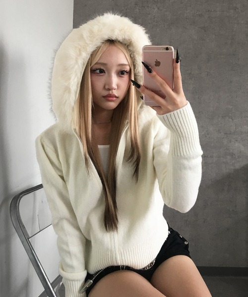 BURBERRY ファー付きジップパーカー （ファー取り外し可） ファーパーカー lilful パーカー 「ファー取り外し可能」フェイクファー ダブルジップ