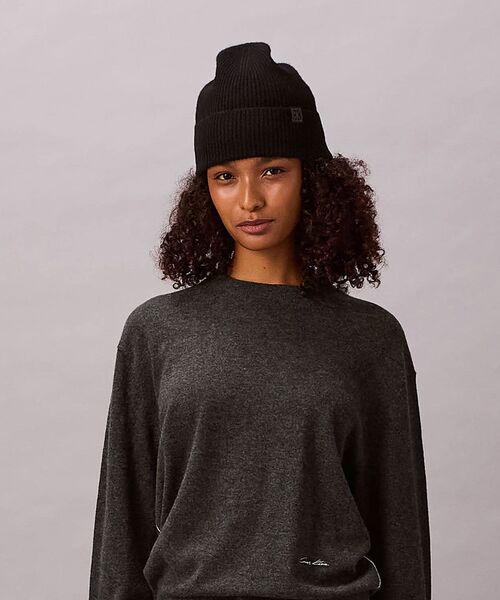 AURALEEブラック カシミヤ ニットキャップ Calvin Klein（カルバン・クライン） ニット帽 ニットキャップ