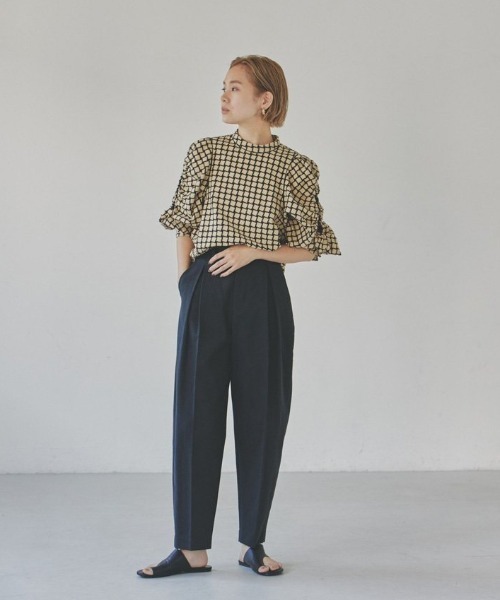「TODAYFUL」 パンツ 36inch ベージュ レディースの画像
