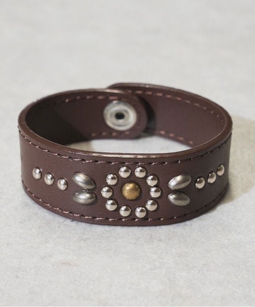 DSQUARED2 レザー スタッズ ブレスレット DSQUARED2 レザー スタッズ ブレスレット Allover Studs Bracelet
