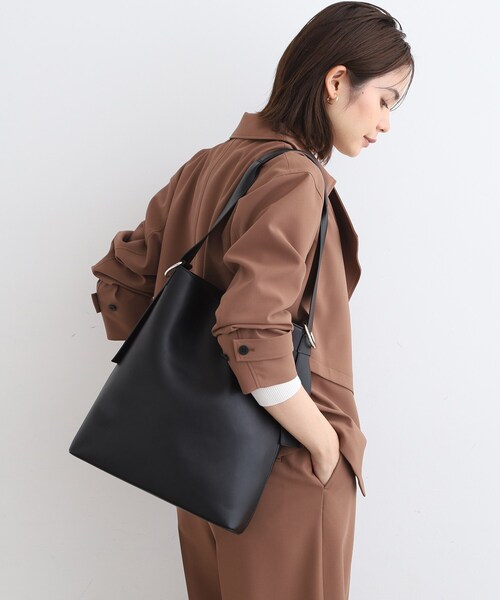 INDIVI 黒 バッグ A4可 INDIVI トートバッグ バッグ 「A4収納可能/ポーチ付/合皮