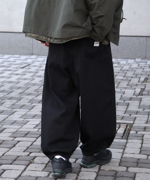 THRASHER（スラッシャー） ワイドパンツ ジーンズ 「THRASHER