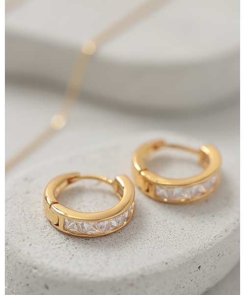 メタル フープピアス　ゴールド　ラインストーン ピアス ラインストーンフープピアス レディース : ZOZOTOWN Yahoo!店