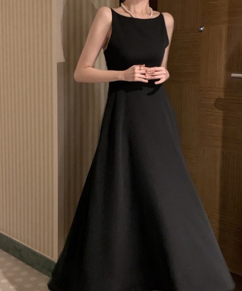 FREE STYLISTS ドレス YUGA_YGMC Back open flare dress : ZOZOTOWN