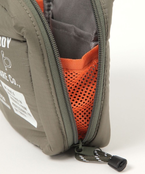 niko and…（ニコアンド） ポーチ 「OLD SMITH(オールドスミス