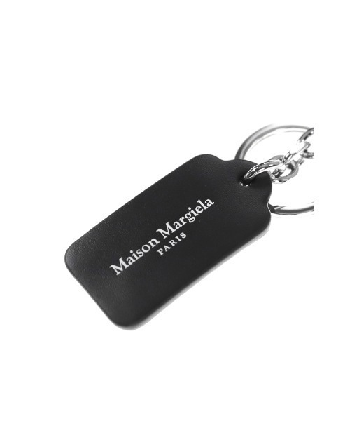 Maison Margiela タグ型キーホルダー　新品 Maison Margiela（メゾンマルジェラ） キーホルダー Maison Margiela