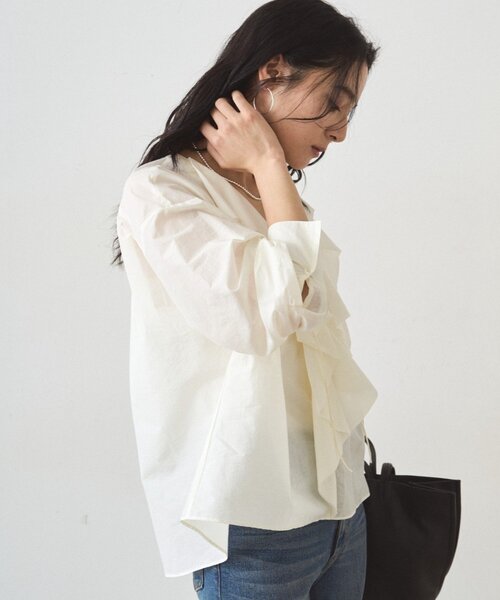 Loungedress フリルカラーシャツ　CHANCE LOUNGEDRESS（ラウンジドレス）の「フリルカラーシャツ（シャツ