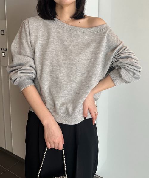 solleim トレーナー スウェット オフショルダークロップド