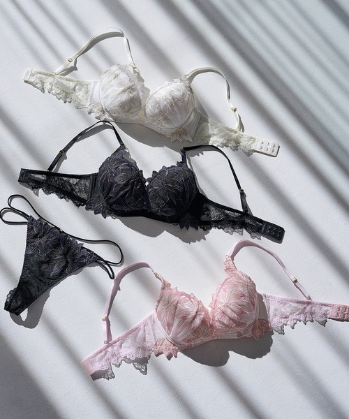 ラヴィジュール　D75 RAVIJOUR ブラジャー D75 ブルー - メルカリ