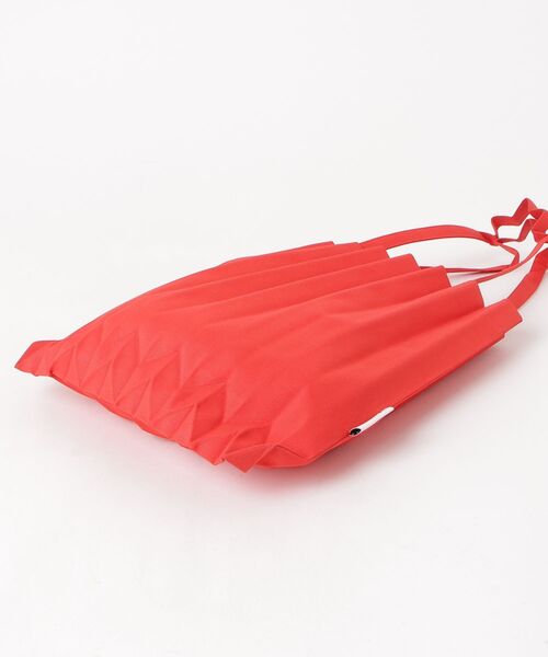 「me by ISSEY MIYAKE」 ハンドバッグ - レッド レディース_画像3
