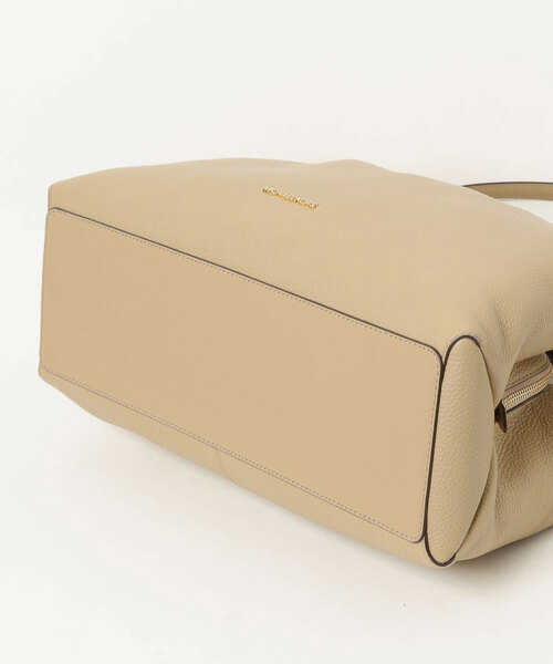 美品 MICHAEL KORS レザーショルダーバッグ MICHAEL KORS（マイケルコース） ショルダーバッグ バッグ CHRISTINA