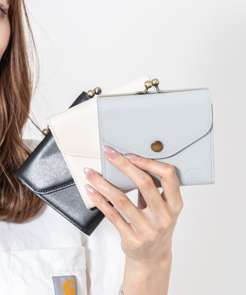 箱付未使用 ベリーズヨーク BELLIES YORK 現行販売商品 BYHL9829SMIV レザーウォレット 二つ折り財布 小銭 白 レディース ZOZO 定価15840円 箱付未使用 ベリーズヨーク BELLIES YORK 現行販売商品 BYHL9829SMIV