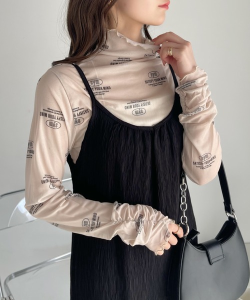 Ada. tシャツ ロゴ 総柄 ボトルネック プルオーバー レディース