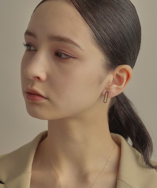 COCOSHNIK_K10一粒ダイヤピアス COCOSHNIK ピアス K10ダイヤモンド ダイヤシェイプ スタッド