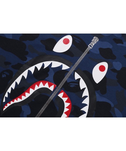 tシャツ COLOR CAMO SHARK TEE メンズの画像